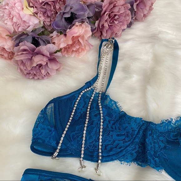 3 Pcs Blue Crystal Bra Panties Garter Lingerie Set - Picture 6 of 12